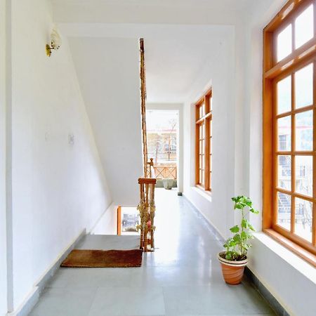 Oyo 10279 Sita Cottage Manāli Buitenkant foto